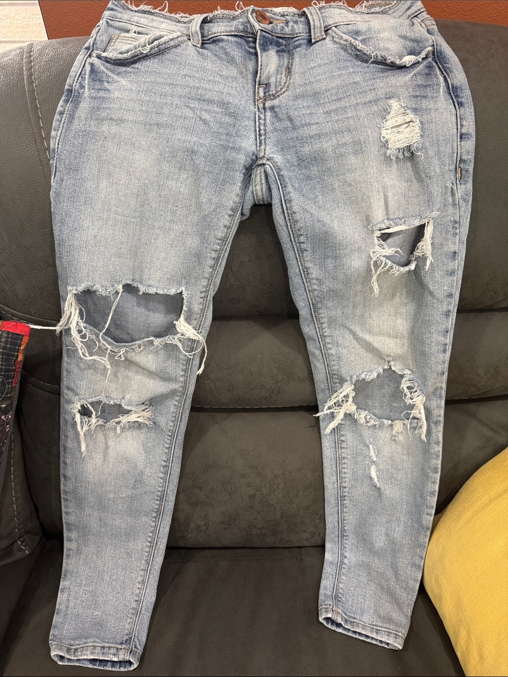 Daytrip Light Blue Ripped Straight Leg Jeans